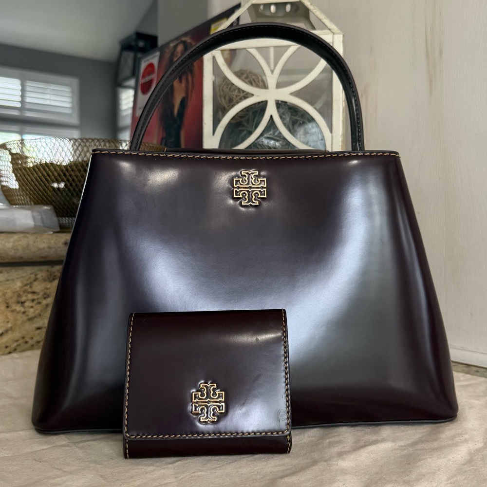 New 900+! Tory Burch BRITTEN SMOOTH SATCHEL & Matching Wallet TEMPRANILLO / Gold